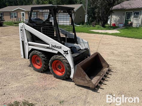 Bobcat® Skid Steer 520 Specifications